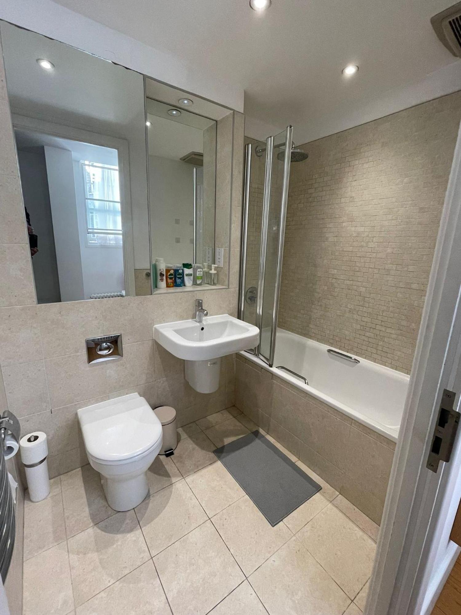 One Bedroom Apartment In Holborn Лондон Екстер'єр фото